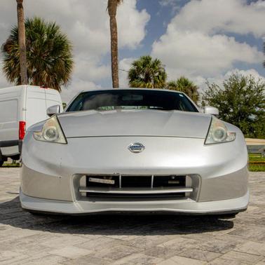 Brilliant Silver Metallic 2009 Nissan 370Z NISMO