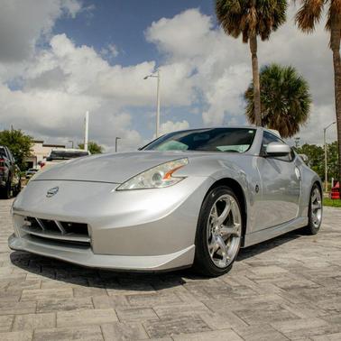 Brilliant Silver Metallic 2009 Nissan 370Z NISMO
