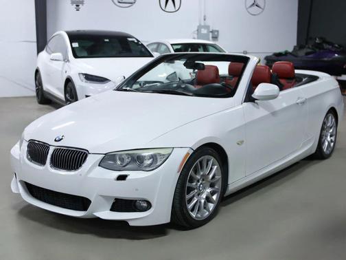 White 2013 BMW 328 328i Convertible 2D