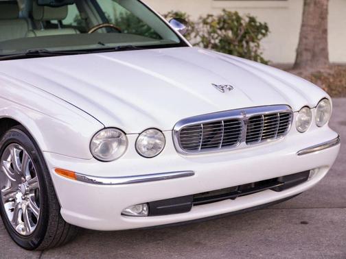2004 Jaguar XJ Vanden Plas