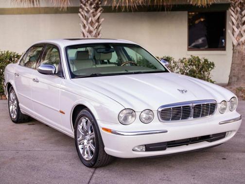 2004 Jaguar XJ Vanden Plas