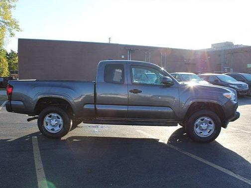 2019 Toyota Tacoma SR