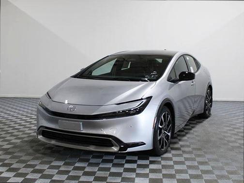 2025 Toyota Prius L