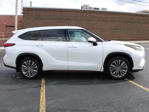2021 Toyota Highlander Platinum