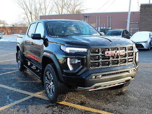 2024 GMC Canyon AT4