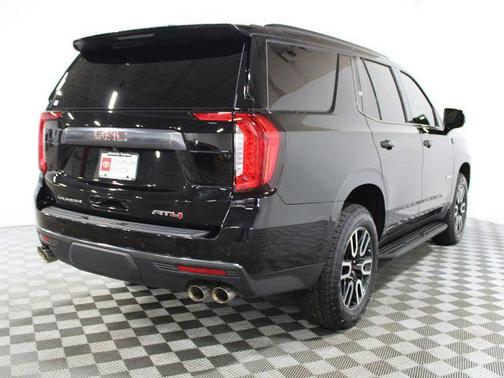 Onyx Black 2022 GMC Yukon 4WD AT4