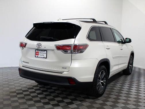 Blizzard Pearl 2016 Toyota Highlander XLE