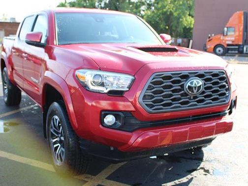 2022 Toyota Tacoma TRD Sport