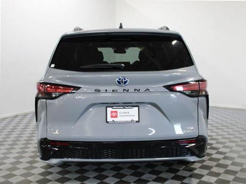 2024 Toyota Sienna XSE 7 Passenger