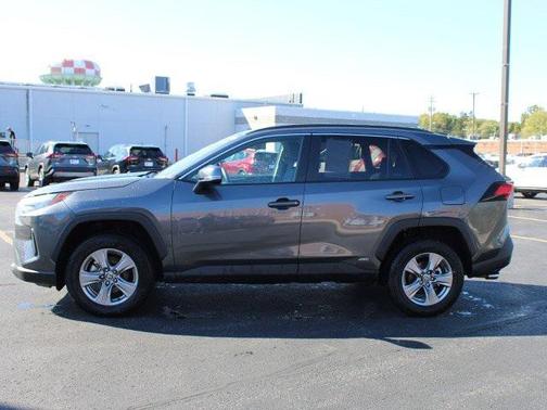 2025 Toyota RAV4 Hybrid XLE