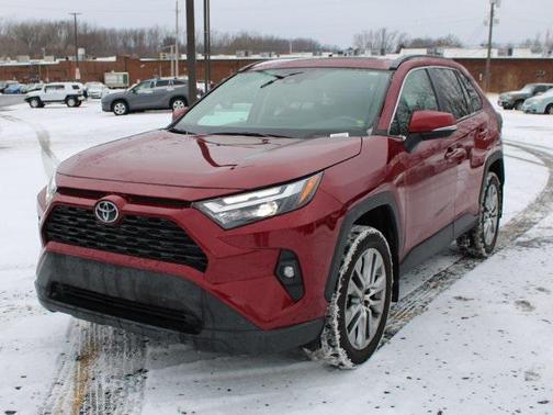 2022 Toyota RAV4 XLE Premium