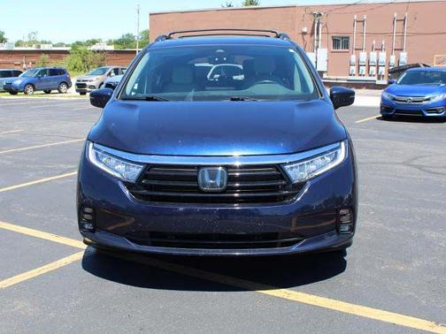 Crystal Black Pearl 2021 Honda Odyssey EX-L