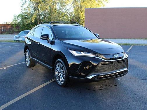 2022 Toyota Venza XLE