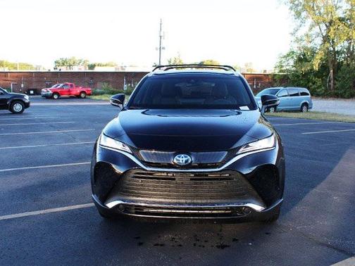2022 Toyota Venza XLE