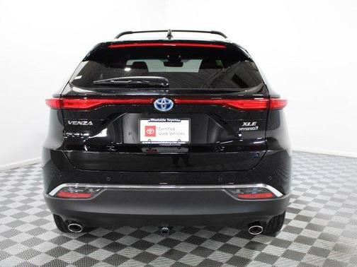 2022 Toyota Venza XLE