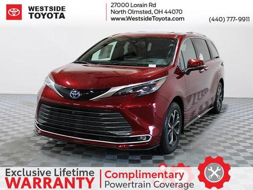 2025 Toyota Sienna Platinum 7 Passenger