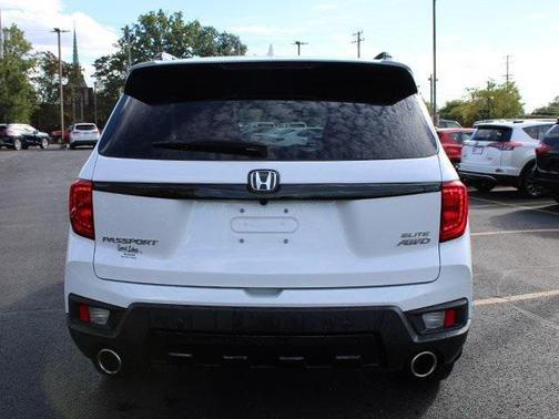 2023 Honda Passport AWD Elite