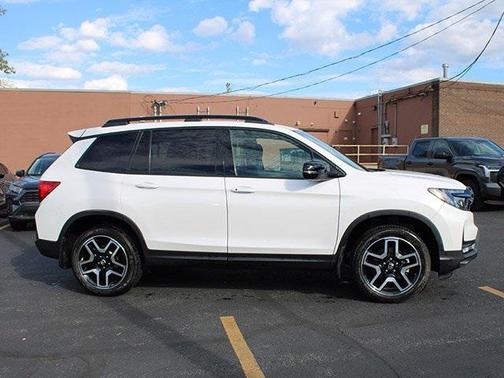 2023 Honda Passport AWD Elite