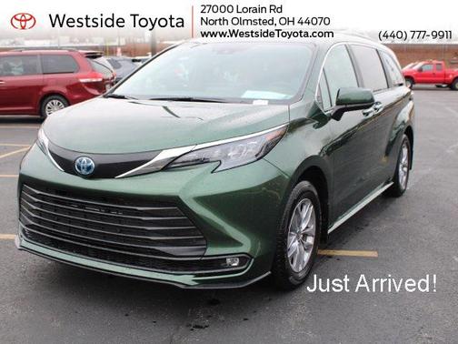 2025 Toyota Sienna XLE