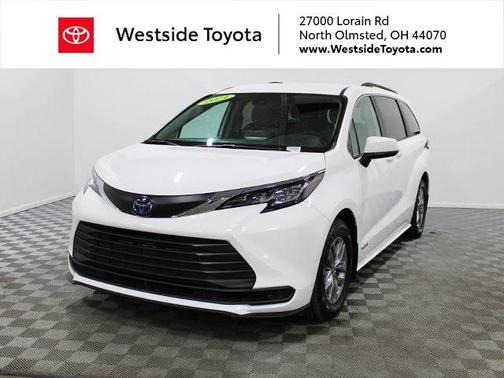 2021 Toyota Sienna LE