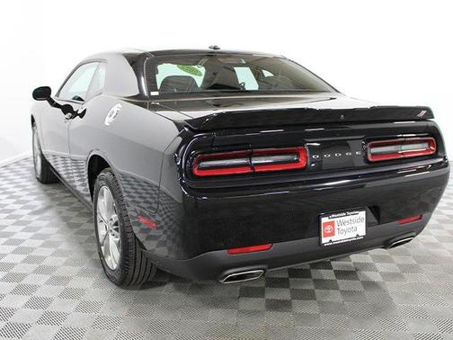 2022 Dodge Challenger SXT