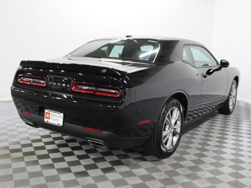 2022 Dodge Challenger SXT