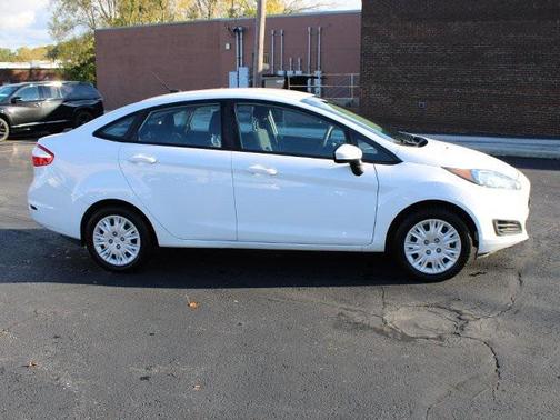 2016 Ford Fiesta S