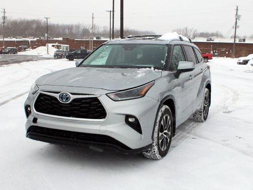 2021 Toyota Highlander Hybrid XLE