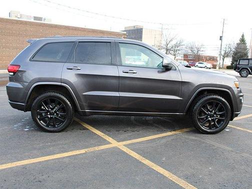 2017 Jeep Grand Cherokee Altitude