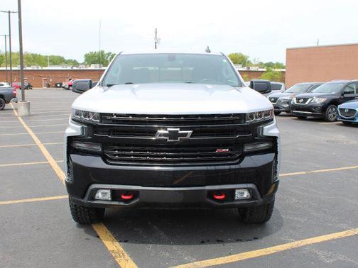 Silver Ice Metallic 2020 Chevrolet Silverado 1500 LT Trail Boss