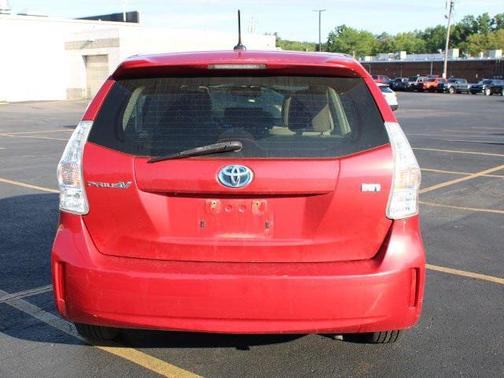 2013 Toyota Prius v Three