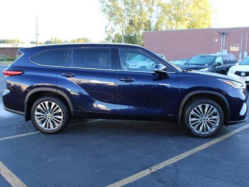 2021 Toyota Highlander Hybrid Platinum