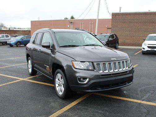 Granite Crystal Metallic Clearcoat 2015 Jeep Compass High Altitude