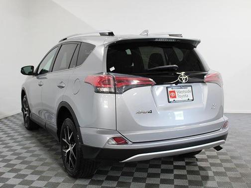 2016 Toyota RAV4 SE