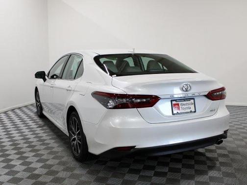 2024 Toyota Camry XLE