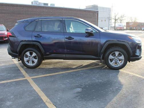 2023 Toyota RAV4 Hybrid XLE