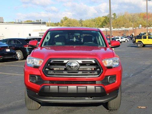 2019 Toyota Tacoma SR