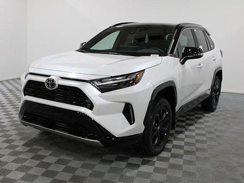 2025 Toyota RAV4 Hybrid SE
