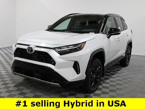 2025 Toyota RAV4 Hybrid SE