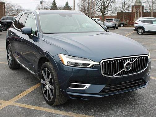 2018 Volvo XC60 Recharge Plug-In Hybrid T8 Inscription