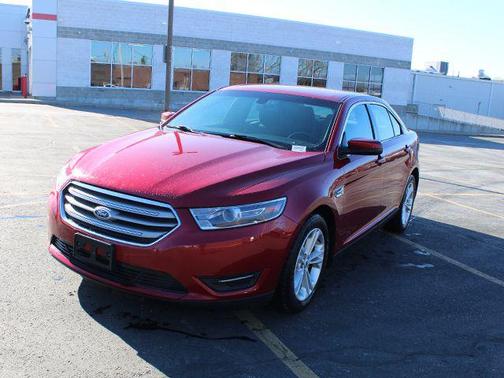 2015 Ford Taurus SEL