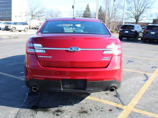 2015 Ford Taurus SEL
