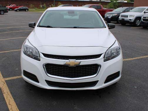 Summit White 2016 Chevrolet Malibu Limited LS