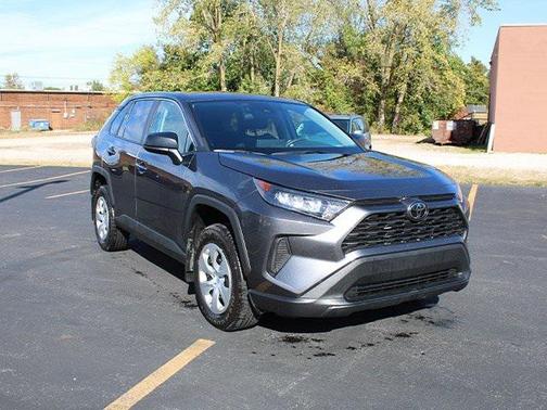 2022 Toyota RAV4 LE