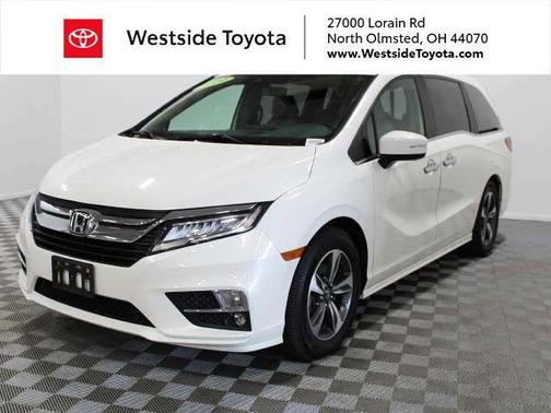 White Diamond Pearl 2019 Honda Odyssey Touring