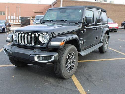 2024 Jeep Wrangler 4-Door Sahara 4x4