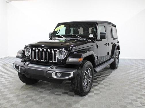 2024 Jeep Wrangler 4-Door Sahara 4x4