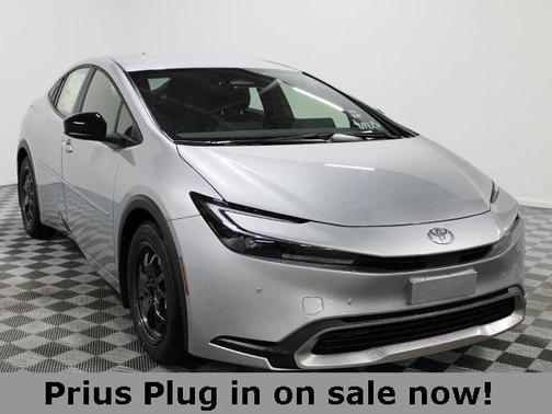 2026 Toyota Prius Plug-In Hybrid SE