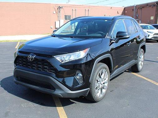 2021 Toyota RAV4 XLE Premium