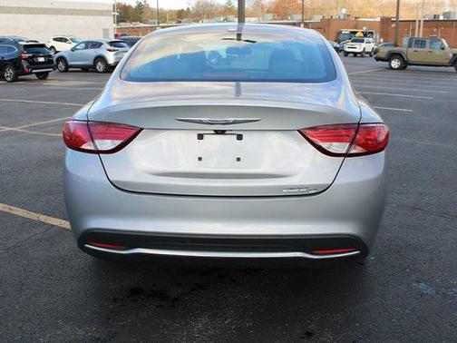2015 Chrysler 200 C